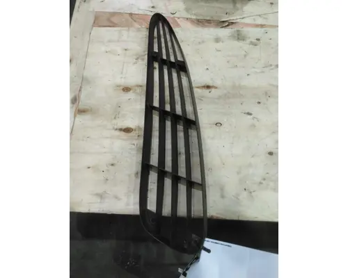 INTERNATIONAL 4300 AIR INTAKE LOUVERCOVER