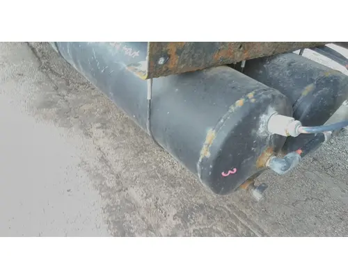 INTERNATIONAL 4300 AIR TANK