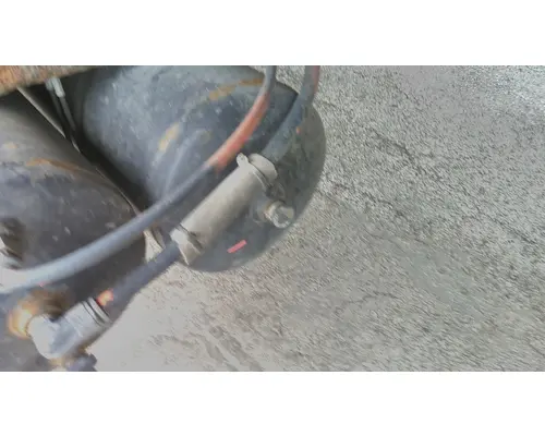 INTERNATIONAL 4300 AIR TANK