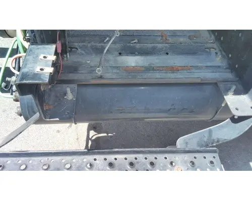 INTERNATIONAL 4300 AIR TANK
