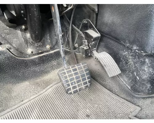 INTERNATIONAL 4300 Accelerator Pedal