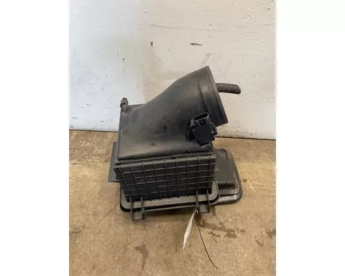 INTERNATIONAL 4300 Air Cleaner