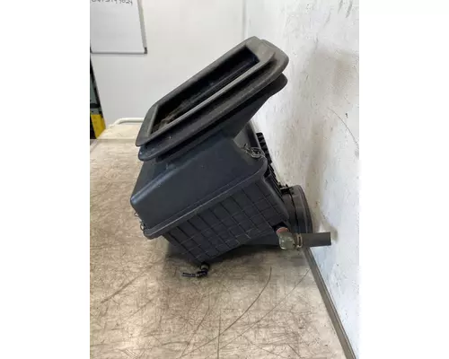 INTERNATIONAL 4300 Air Cleaner