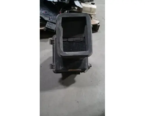 INTERNATIONAL 4300 Air Cleaner