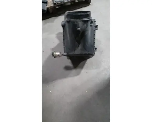 INTERNATIONAL 4300 Air Cleaner