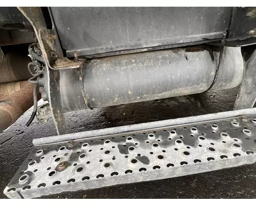 INTERNATIONAL 4300 Air Tank