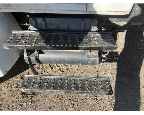 INTERNATIONAL 4300 Air Tank