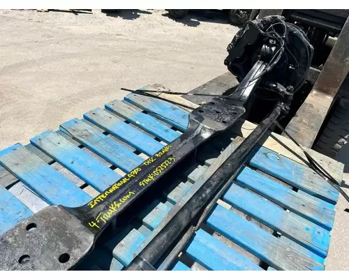 INTERNATIONAL 4300 Axle Assembly, Front (Steer)