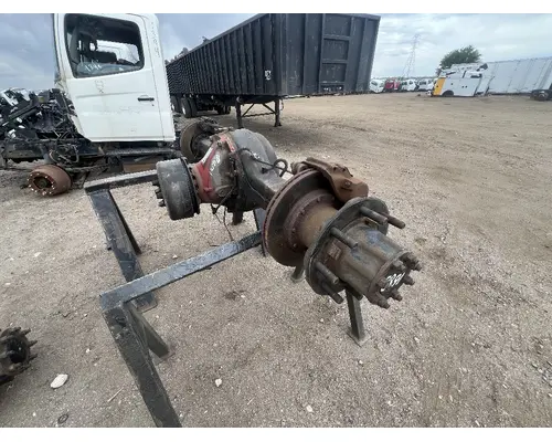INTERNATIONAL 4300 Axle Assembly, Rear