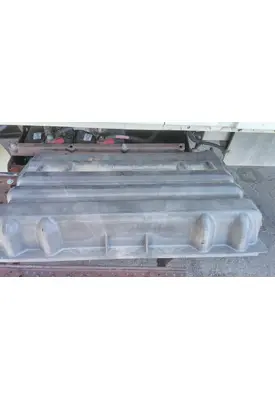 INTERNATIONAL 4300 BATTERY BOX COVER