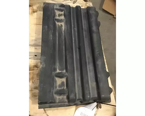 INTERNATIONAL 4300 BATTERY BOX COVER