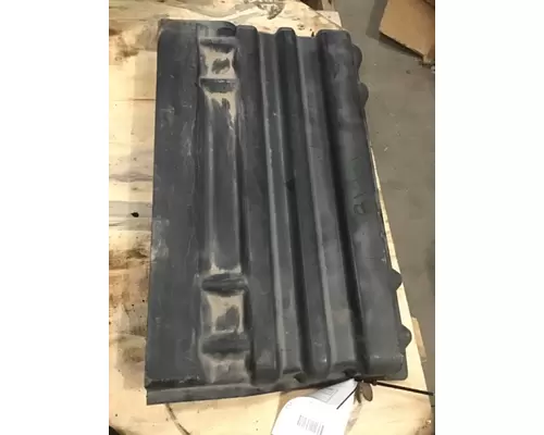 INTERNATIONAL 4300 BATTERY BOX COVER