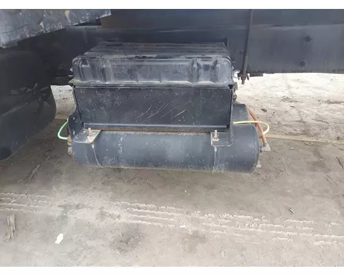 INTERNATIONAL 4300 BATTERY BOX