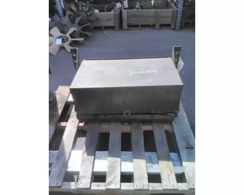 INTERNATIONAL 4300 BATTERY BOX