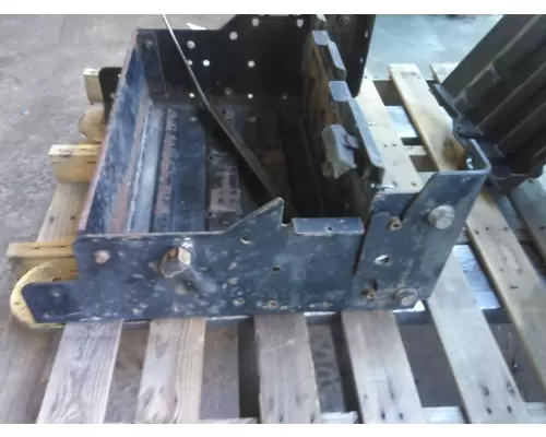 INTERNATIONAL 4300 BATTERY BOX