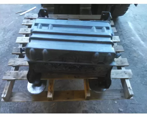 INTERNATIONAL 4300 BATTERY BOX