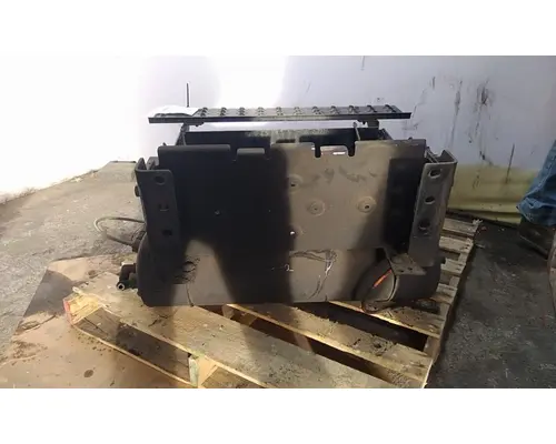 INTERNATIONAL 4300 BATTERY BOX