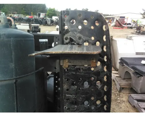 INTERNATIONAL 4300 BATTERY BOX