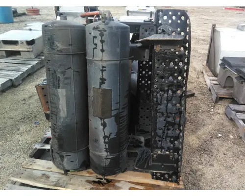 INTERNATIONAL 4300 BATTERY BOX