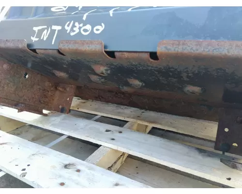 INTERNATIONAL 4300 BATTERY BOX
