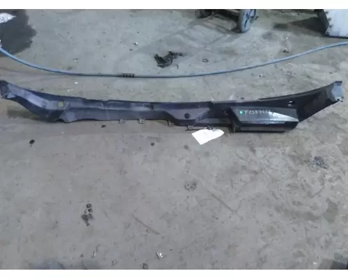 INTERNATIONAL 4300 BODY PARTS, MISC.