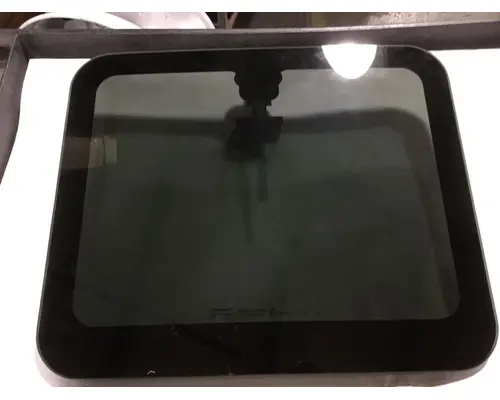 INTERNATIONAL 4300 Back Glass