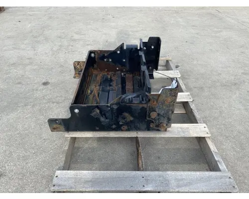 INTERNATIONAL 4300 Battery Box