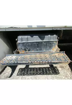 INTERNATIONAL 4300 Battery Box