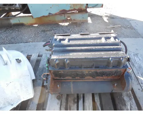 INTERNATIONAL 4300 Battery Box