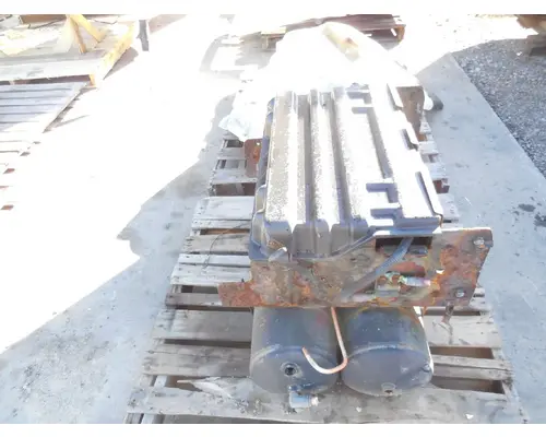 INTERNATIONAL 4300 Battery Box