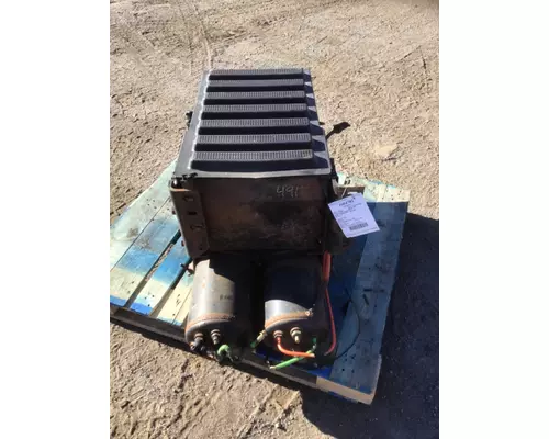 INTERNATIONAL 4300 Battery Box