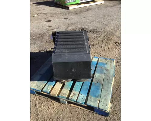 INTERNATIONAL 4300 Battery Box