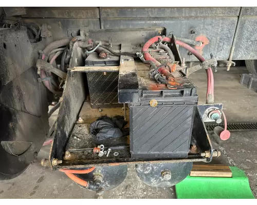 INTERNATIONAL 4300 Battery Box