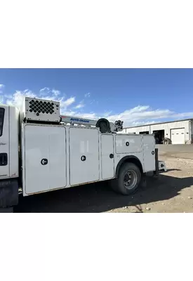 INTERNATIONAL 4300 Box / Bed