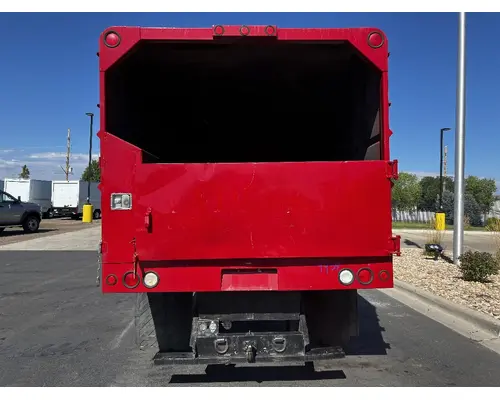 INTERNATIONAL 4300 Box  Bed