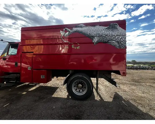 INTERNATIONAL 4300 Box  Bed