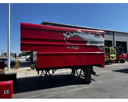 INTERNATIONAL 4300 Box  Bed