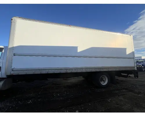 INTERNATIONAL 4300 Box  Bed