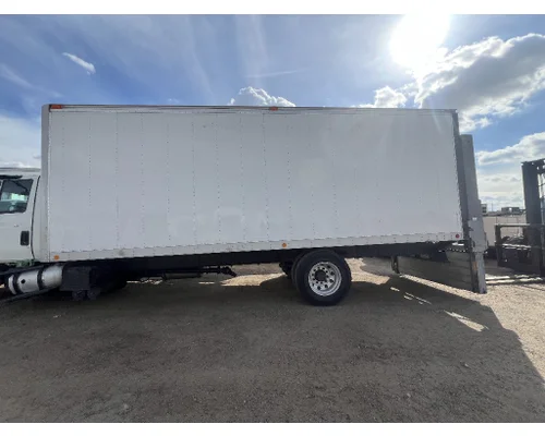 INTERNATIONAL 4300 Box  Bed