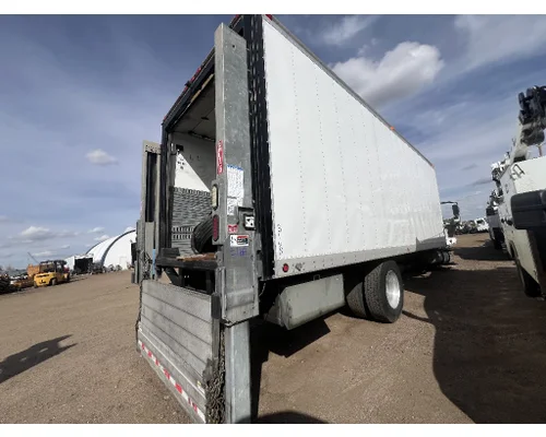 INTERNATIONAL 4300 Box  Bed