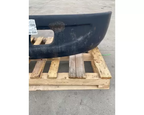 INTERNATIONAL 4300 Bumper