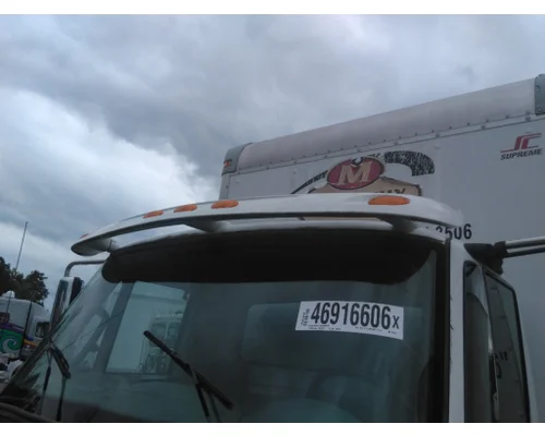 INTERNATIONAL 4300 CAB CLIP