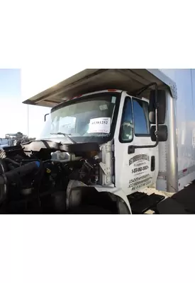 INTERNATIONAL 4300 CAB