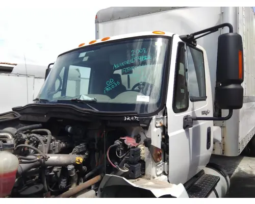 INTERNATIONAL 4300 CAB