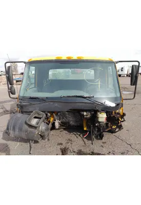 INTERNATIONAL 4300 CAB