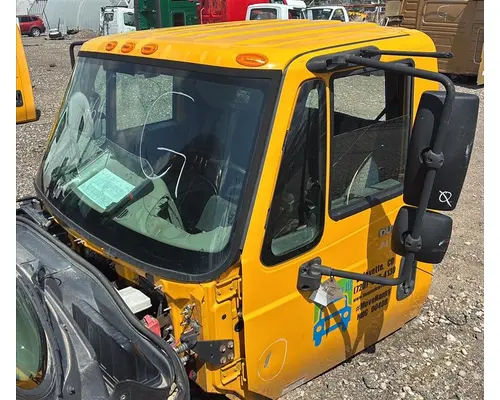 INTERNATIONAL 4300 CAB