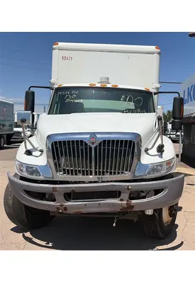 INTERNATIONAL 4300 CAB