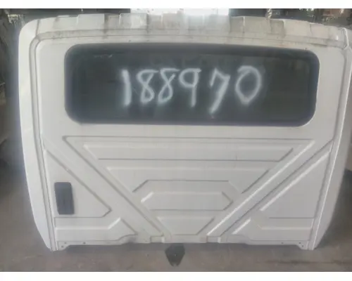 INTERNATIONAL 4300 CAB