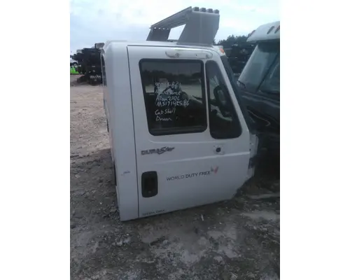 INTERNATIONAL 4300 CAB