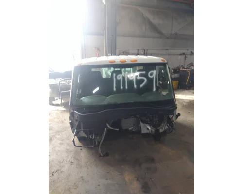 INTERNATIONAL 4300 CAB